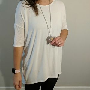 [ LuLaRoe ] “Irma” Hi/Lo Tunic